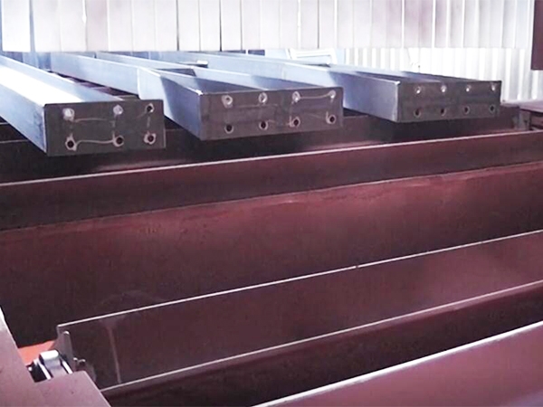 智晟盛遠環(huán)保設備噴漆